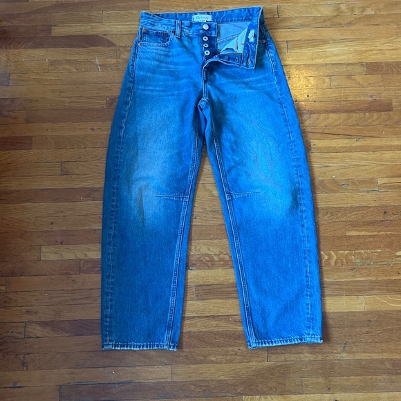 Madewell The Darted Barrel-leg jean - Picture 1 of 4